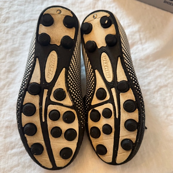 Vizari Black Soccer Cleats youth size 13 - Picture 2 of 3